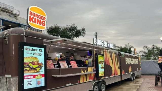 Burger King llegó con su foodtruck al Barrio 31 de Buenos Aires