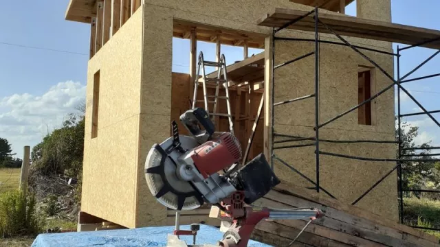 ¿Una casa propia por US$ 7.000? En Chapadmalal se construye la primera escuela-taller de tiny houses