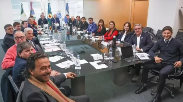 Gobernadores avanzan en el Congreso por más fondos directos para las provincias