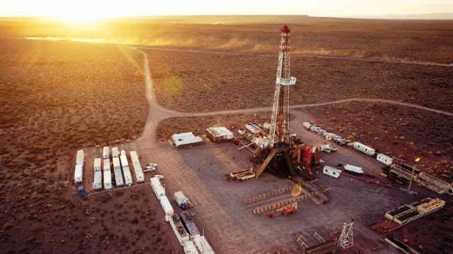 Autorizan a Southern Energy a exportar GNL por 30 años, condicionado a un nuevo gasoducto