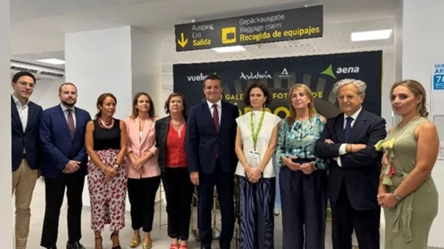 Vueling inaugura su nueva ruta Barcelona - Córdoba, que operará los jueves y domingos