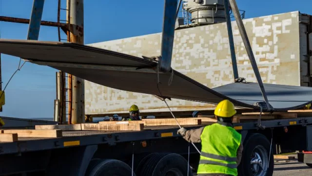 En Río Negro, 2.550 trabajadores impulsan la construcción del Oleoducto Vaca Muerta Sur