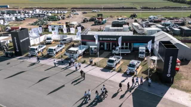 Dongfeng desplegó toda su gama de vehículos comerciales en Expoagro 2026