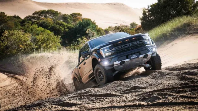 Ford llama a revisión a la F-150 (detectó una posible falla en la transmisión)