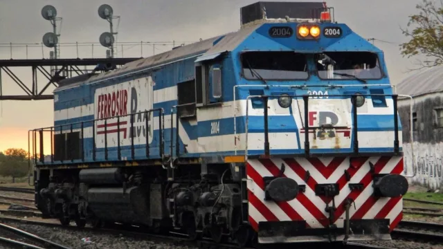 Extienden la concesión del tren de cargas que proyectan como eje logístico para Vaca Muerta
