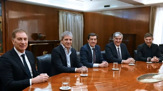 Carlos Sadir firmó con Nación un convenio para finalizar el edificio de la UNJu en San Pedro