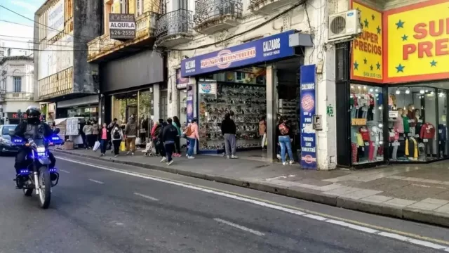 La economía de Rosario retrocede 3,6% y el comercio está entre los más afectados (alerta por el informe de la FECOI)